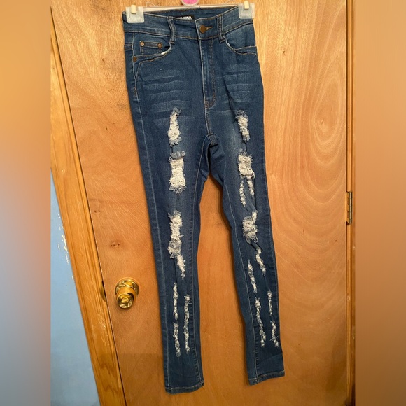 Fashion Nova Distressed Blue Jeans - Picture 5 of 12